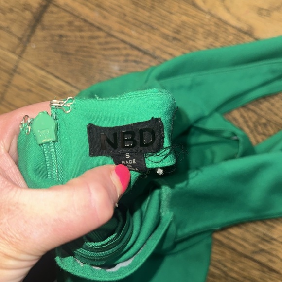 NBD emerald green wrap neck bodysuit - Picture 5 of 6